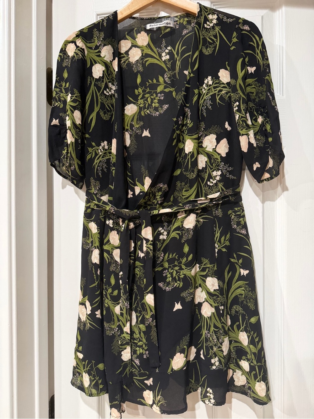 Reformation Wrap Cocktail Dress Black Lemon Grass vneckline Ruched Sleeves SzM